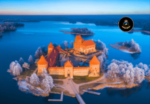 The King's Treasury: A Guide to Amassing Wealth and Investing Wisely